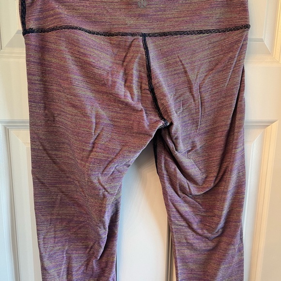 Lululemon cropped wunder under. Size 8 space dye - Picture 4 of 4